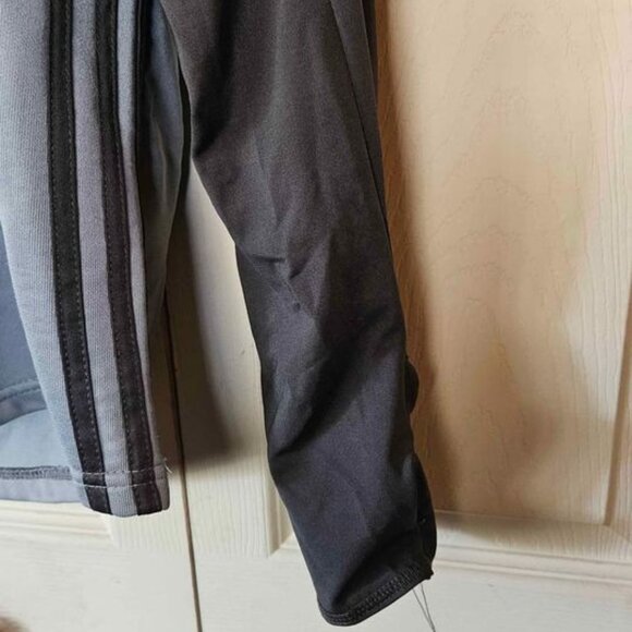 uventus Adidas XL, Long Sleeve Jersey - Picture 2 of 6